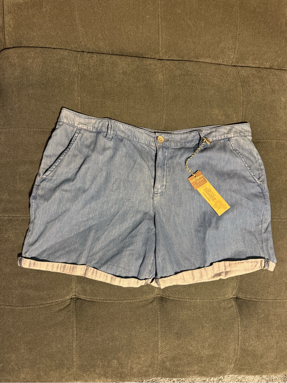 Nine West Vintage America "Medina" Soft Spun Denim Shorts Cuffed Light Blue 16